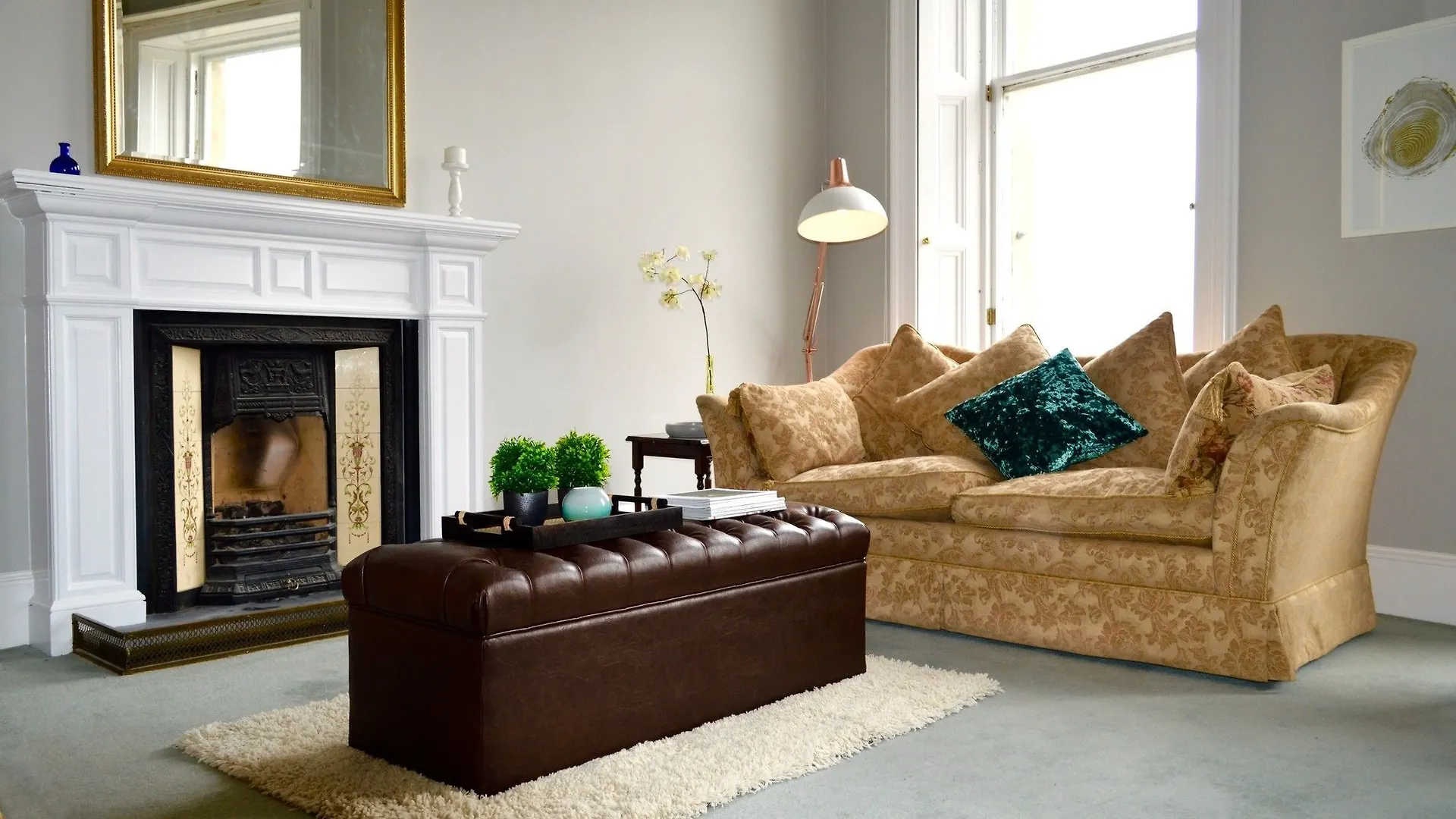 West End 2 Bedroom Georgian Apartment Edinburgh